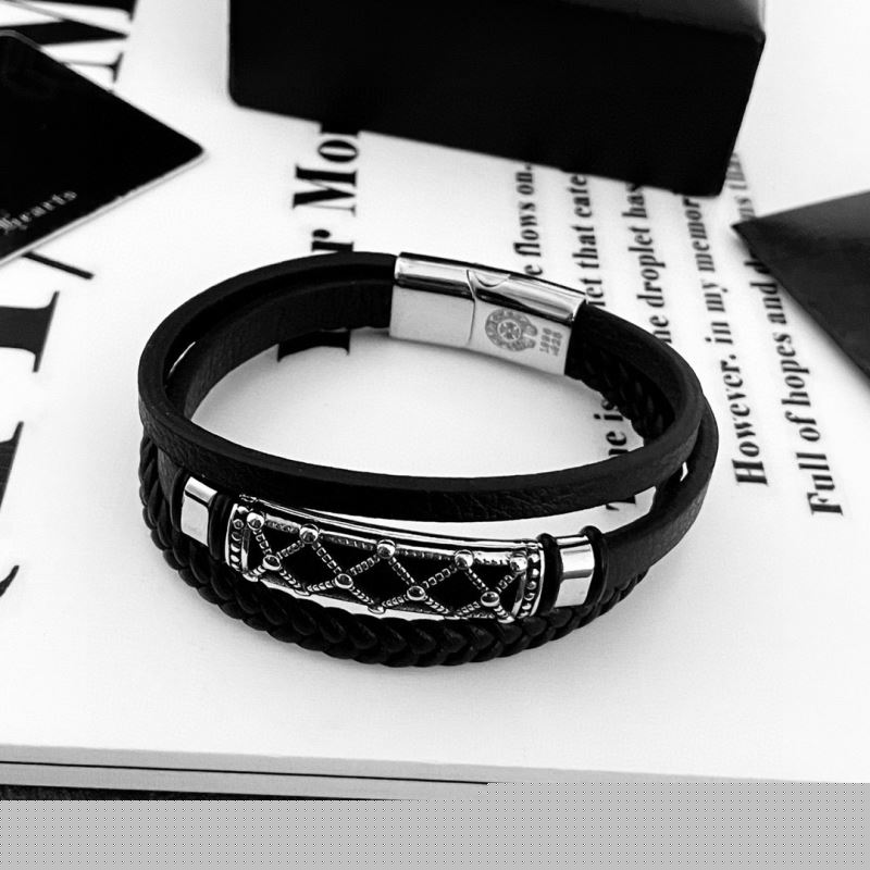 Ch**me He**ts bracelets